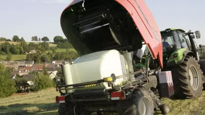 Pierścień owijacza z dwoma zintegrowanymi napinaczami wstępnymi.