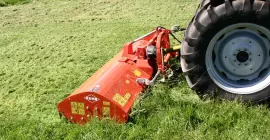 Rozdrabniacz do terenów zielonych BKE 250 w pracy