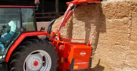 Wycinak do kiszonki z funkcją zadawania paszy POLYCROK