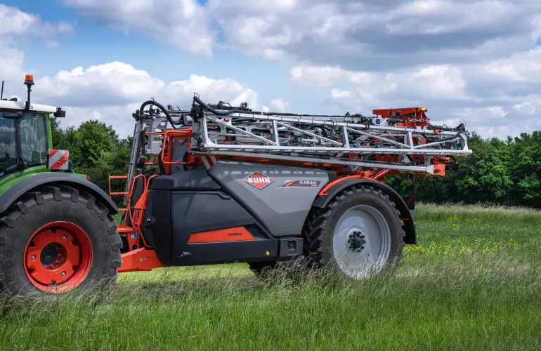 Karan opryskiwacz zaczepiany