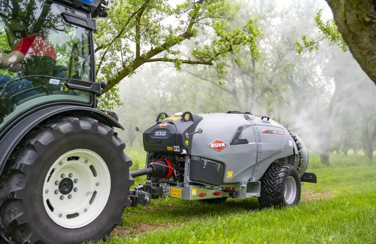 Opryskiwacz sadowniczy do sadów i winnic GEO KUHN