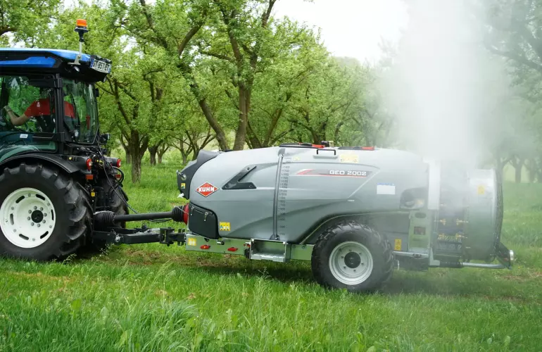 Opryskiwacz sadowniczy do sadów i winnic GEO KUHN