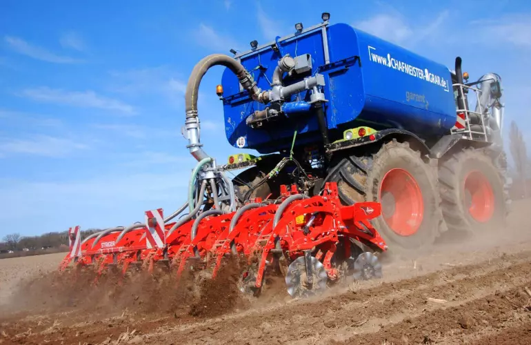 STRIGER 100 łączy wszystkie zalety siewu bezpośredniego i konwencjonalnego