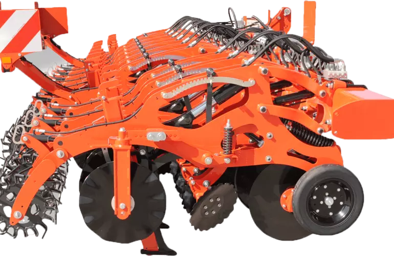 Model kultywatora STRIGER