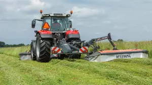 PZ 3015 at work in the field