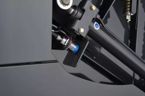 Czujnik wykrywający położenie klapy tylnej.