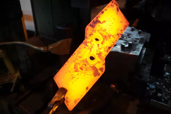 Kute i utwardzane dłuto Olympic