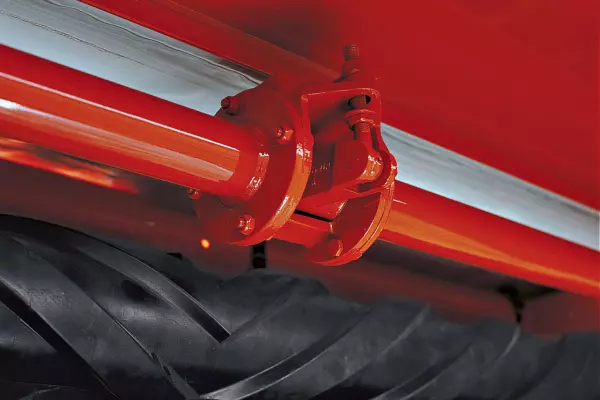 Zgniatacz z gumowymi walcami