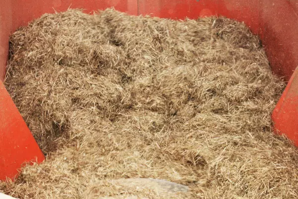 Wóz paszowy KUHN EUROMIX I: wysoka jakość mieszanki zapewnia optymalne przeżuwanie