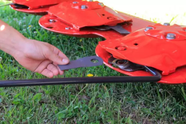 System szybkiego mocowania noży FAST-FIT