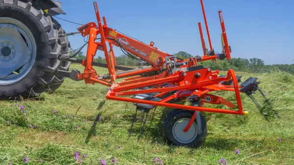 Przekładnie karuzel przetrząsaczy GF 10803 i GF 8703 zostały stworzone z myślą o długiej żywotności.