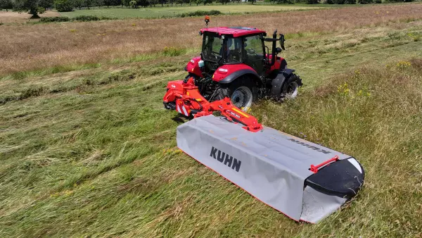 Osłona FLEXPROTECT w GMD 3515 i GMD 4015 odkształca się po uderzeniu w przeszkodę i potem powraca do swojego kształtu