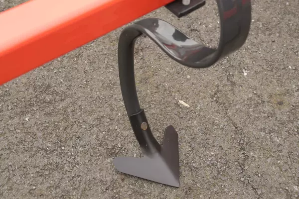 Sprężysty ząb „S” kultywatora PROLANDER