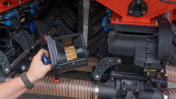 Le changement de cassette sur TF 2300 C