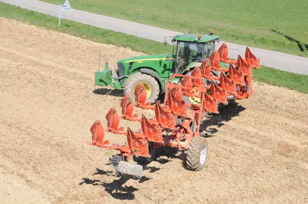 Widok uwrocia Obrót VARI-CHALLENGERA na uwrociach