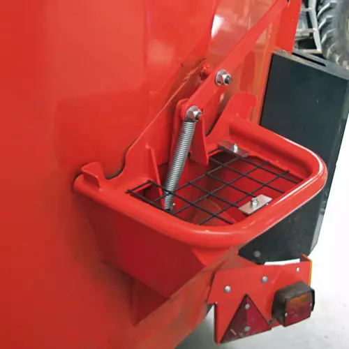 Klapa mineralna umożliwia dokładne wprowadzanie małych ilości składników.