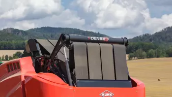 Automatyczne ustawianie ciśnienia prasowania beli dzięki systemowi i-DENSE