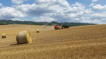 Technologia wiązania firmy KUHN gwarantuje najbardziej niezawodne i bezpieczne wiązanie