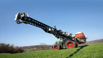 Zero kompromisu w kwestii rozsiewu, nawet przy wietrznej pogodzie