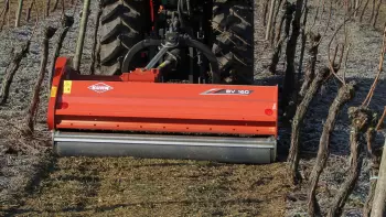 Rozdrabniacz BV 160 jest w pełni dostosowany do pracy w winnicach i sadach