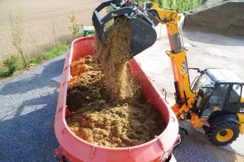 Komfortowy załadunek i precyzja wozu paszowego KUHN EUROMIX 3 CL