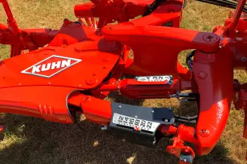 System regulacji Pro-Set pozwala na szybkie przygotowanie pługa MASTER L do pracy.