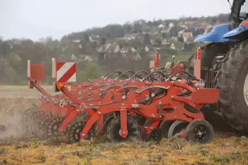 Beznarzędziowa zmiana ustawień w kultywatorze STRIGER 100 zapewnia komfort i precyzję obsługi.
