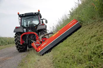 Rozdrabniacz TBE 22 podczas pracy