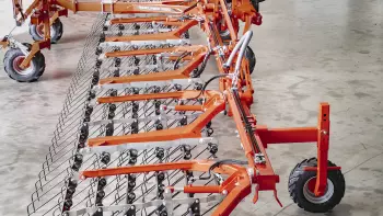 Zdjęcie kół kopiujących brony chwastownika TINELINER (przód/tył)