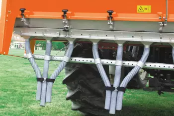 Węże do wysiewu nawozu w rzędach