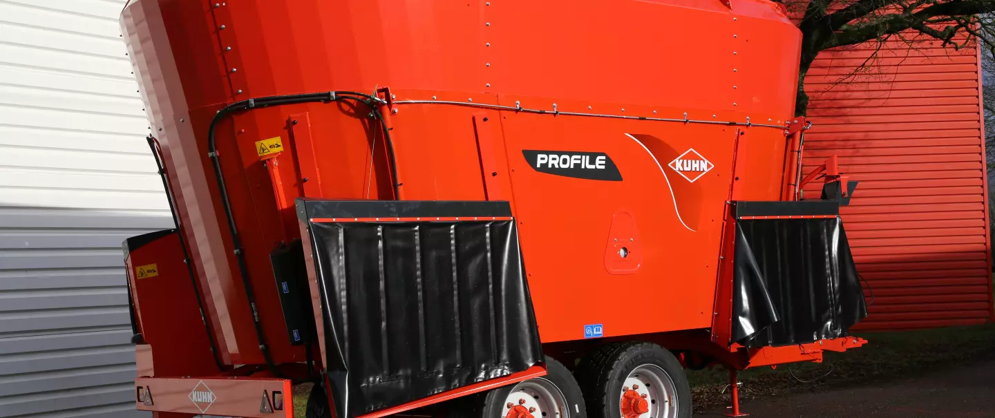 Wóz paszowy zaczepiany PROFILE 2DL