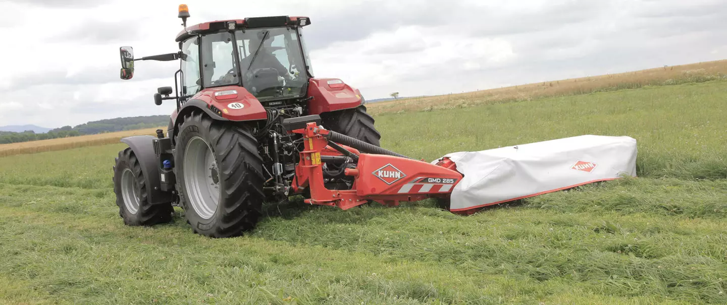 Kosiarka dyskowa GMD 285 podczas pracy