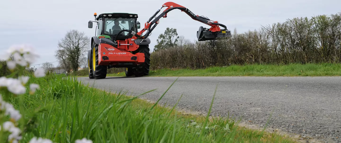 Kosiarka wysięgnikowa do trawy i żywopłotów KUHN POLY-LONGER 5050 P to najlepszy kompromis pomiędzy wydajnością a ceną